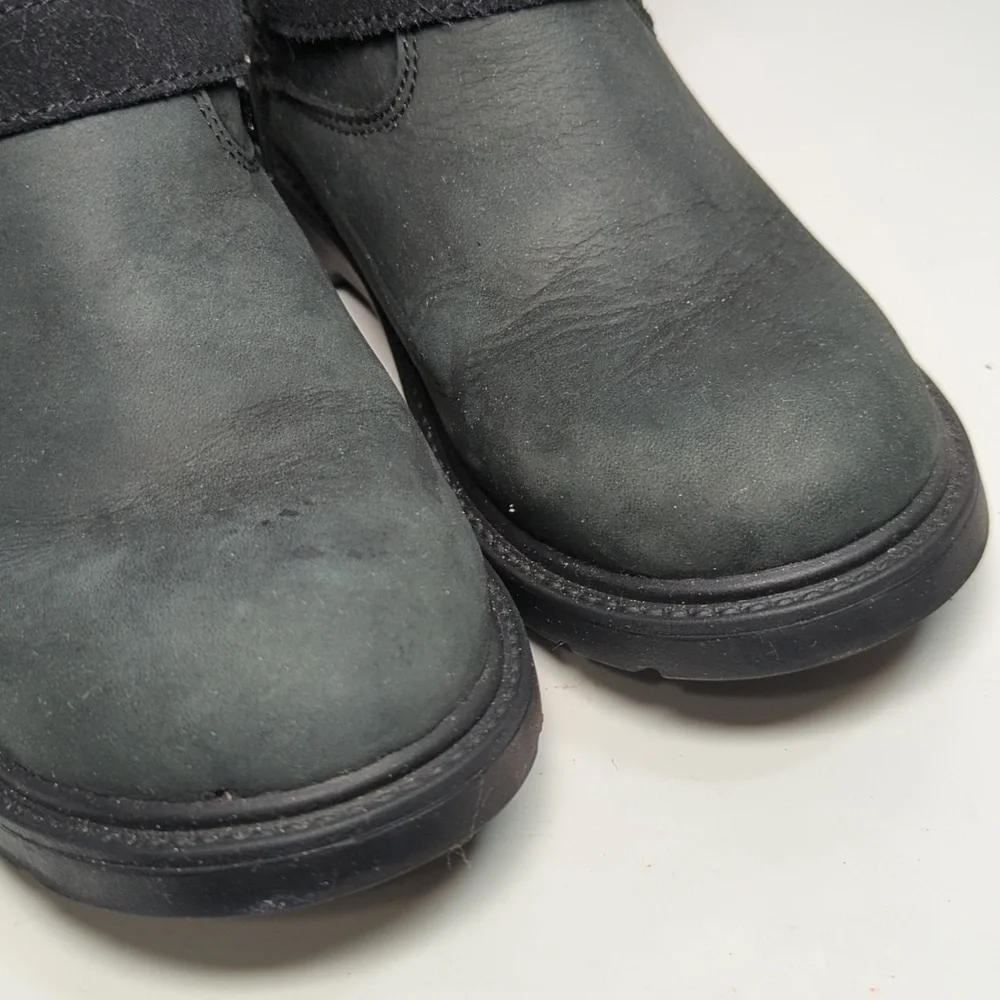 UGG Kinzey Black Nubuck moto ankle boots little kids unisex size 13 EU 31